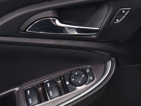 Used 2023 Chevrolet Malibu LT FWD image 15