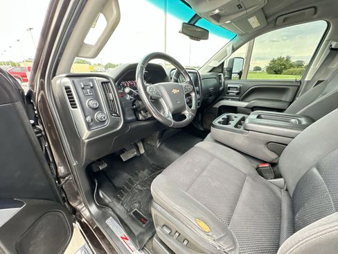 Used 2018 Chevrolet Silverado 3500 LT w/ LT Convenience Package AWD/4WD image 10