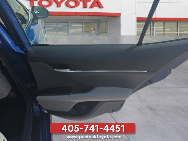 Used 2024 Toyota Camry XLE FWD image 28