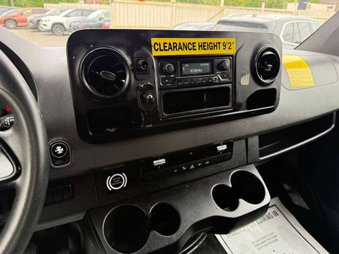 Used 2019 Mercedes-Benz Sprinter 170 image 10