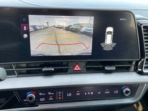 Used 2023 Kia Sportage EX FWD image 15