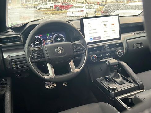 Certified 2025 Toyota Tacoma TRD Sport image 18