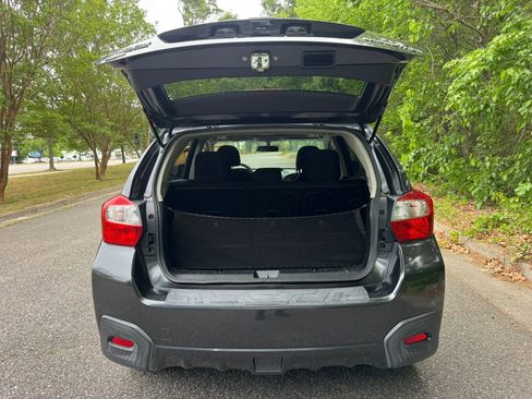 Used 2014 Subaru Crosstrek 2.0i Premium w/ Moonroof Package AWD/4WD image 5