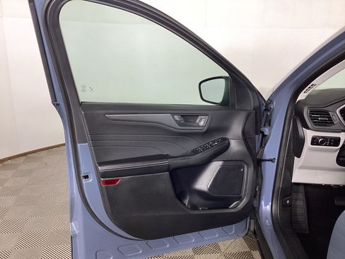 Used 2023 Ford Escape Active w/ Tech Pack #1 AWD/4WD image 14