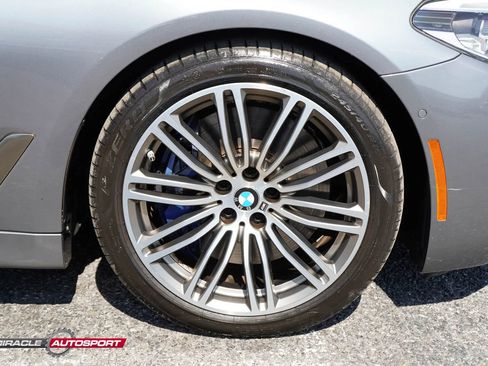 Used 2018 BMW M550i xDrive w/ Driving Assistance Package AWD/4WD image 11