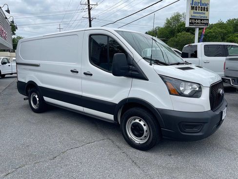 Used 2022 Ford Transit 150 Low Roof RWD image 8