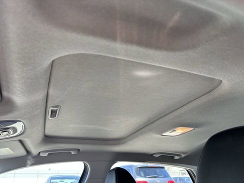 Used 2024 Hyundai Elantra Limited image 40