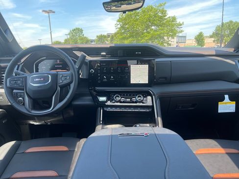 New 2026 GMC Sierra 2500 AT4 w/ AT4 Premium Plus Package AWD/4WD image 14