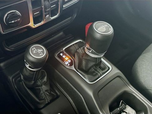 New 2026 Jeep Gladiator Sport image 12