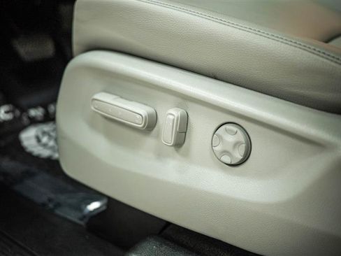 Used 2024 Honda Odyssey Touring image 16
