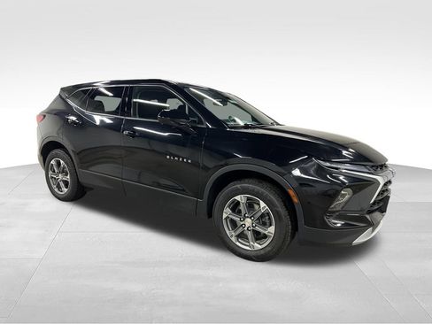 Certified 2023 Chevrolet Blazer LT AWD/4WD image 1