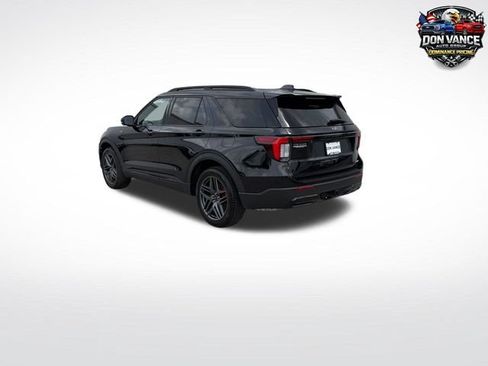 Used 2025 Ford Explorer ST-Line w/ ST-Line Street Pack AWD/4WD image 3