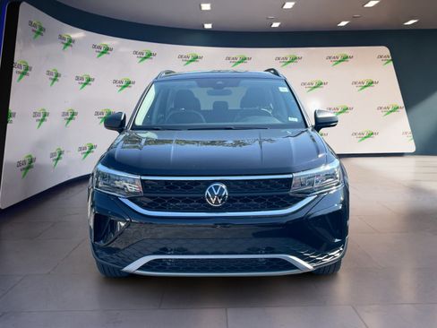 Used 2024 Volkswagen Taos S FWD image 8