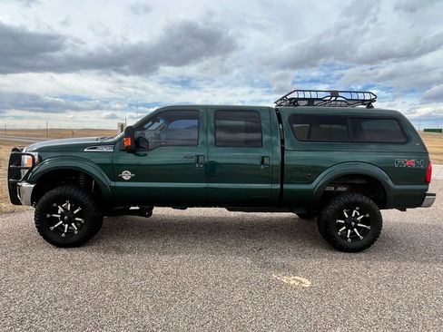 Used 2011 Ford F250 Lariat w/ FX4 Off Road Pkg image 2