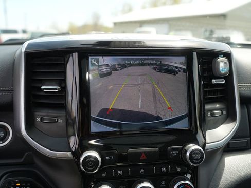 Used 2020 RAM 1500 Laramie AWD/4WD image 28