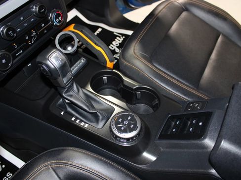 Used 2023 Ford Bronco Badlands image 33