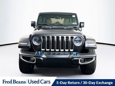 Used 2022 Jeep Wrangler Unlimited Sahara w/ Cold Weather Group AWD/4WD image 2