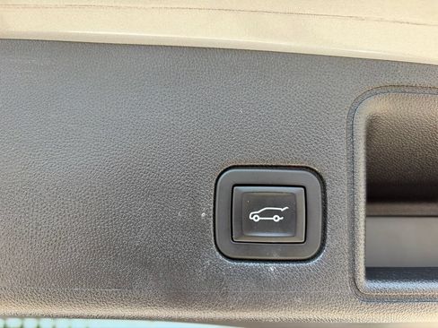 Used 2019 GMC Terrain SLT w/ Preferred Package AWD/4WD image 54