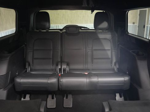 Used 2023 Lincoln Navigator Reserve AWD/4WD image 39