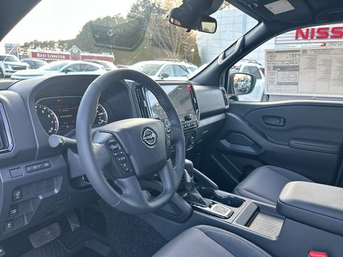 New 2026 Nissan Frontier SV image 21