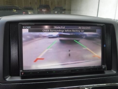 Used 2011 Chrysler Town & Country Touring-L w/ Trailer Tow Group FWD image 36