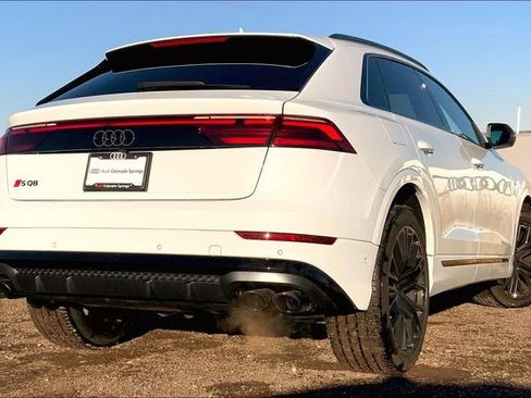 Used 2024 Audi SQ8 Premium Plus w/ Executive Package image 13