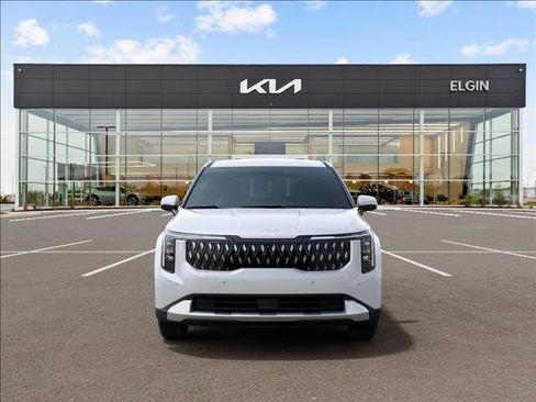 Used 2026 Kia Carnival EX FWD image 2