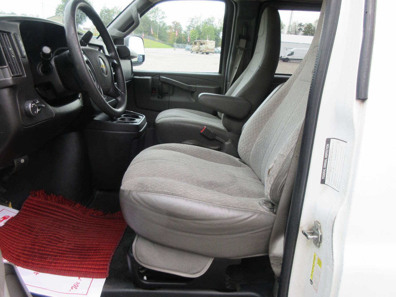 Used 2016 Chevrolet Express 3500 LT w/ LT Preferred Equipment Group RWD image 13
