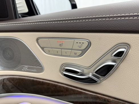 Used 2019 Mercedes-Benz S 560 4MATIC Sedan image 54