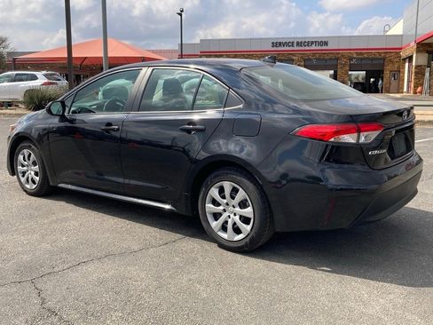 Used 2024 Toyota Corolla LE image 7