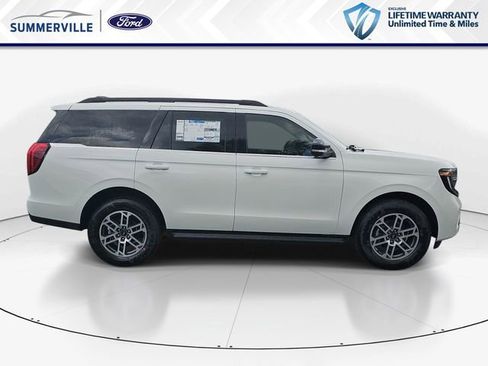 New 2026 Ford Expedition Active RWD image 2
