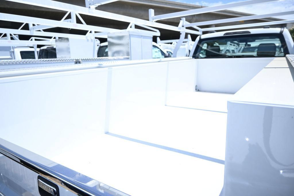 New 2025 Ford F350 XL w/ XL Chrome Package AWD/4WD image 3