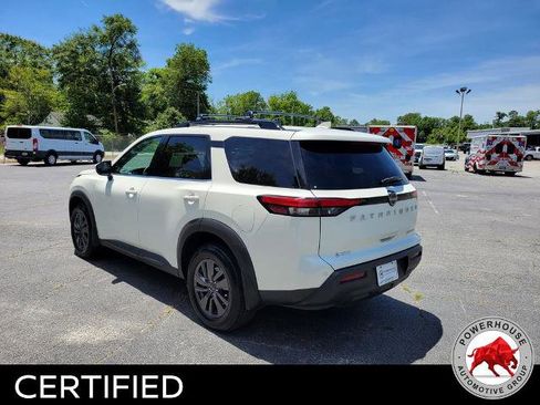 Used 2022 Nissan Pathfinder SV AWD/4WD image 4