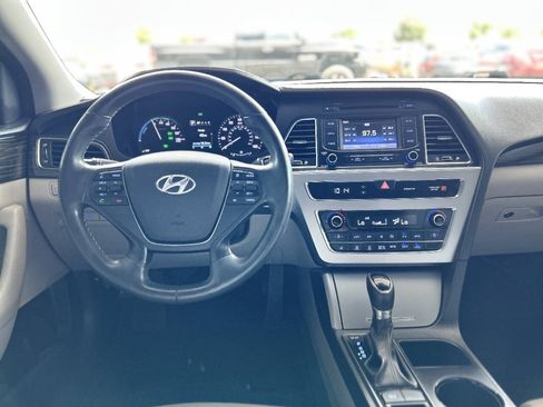 Used 2016 Hyundai Sonata Limited FWD image 65