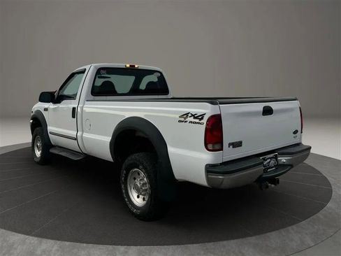 Used 2000 Ford F350 Lariat image 3
