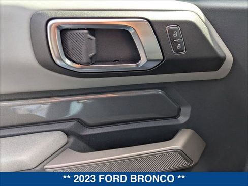 Used 2023 Ford Bronco Badlands AWD/4WD image 11
