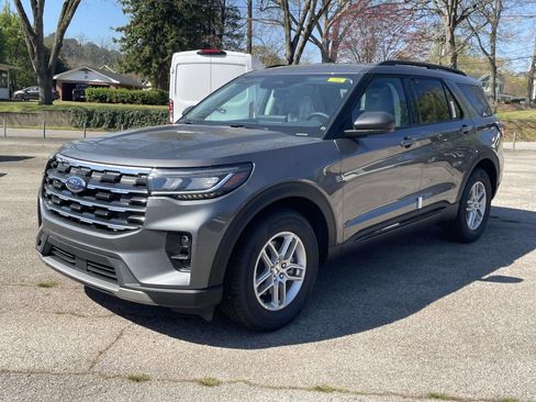 New 2026 Ford Explorer Active w/ Active Comfort Package RWD image 6