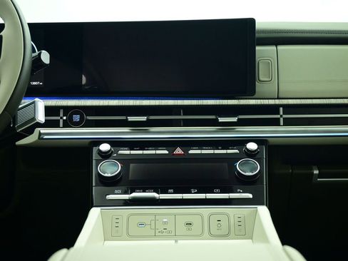 Used 2025 Hyundai Santa Fe Calligraphy image 38