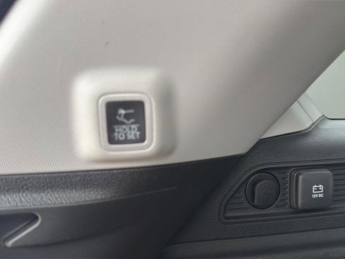 Used 2023 Jeep Grand Cherokee 4WD 4xe w/ Luxury Tech Group II image 15