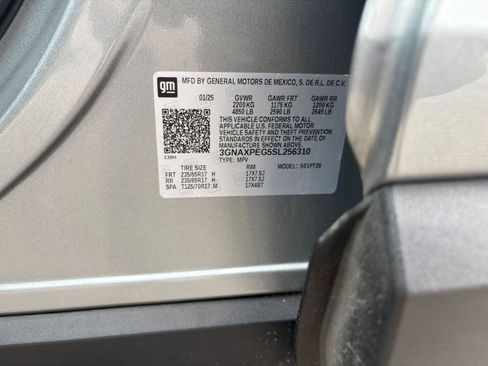 Used 2025 Chevrolet Equinox LT AWD/4WD image 28