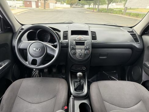 Used 2010 Kia Soul FWD image 10
