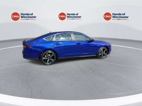 Used 2024 Honda Accord Sport image 11
