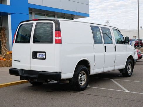 Used 2021 Chevrolet Express 2500 w/ Driver Convenience Package image 26