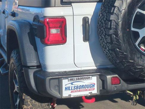 Certified 2022 Jeep Wrangler Unlimited Rubicon w/ Cold Weather Group image 22