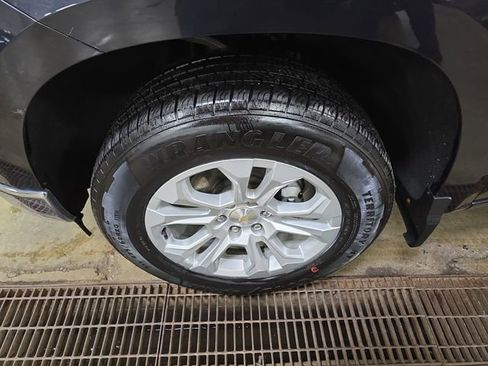 Used 2023 Chevrolet Silverado 1500 LTZ image 32
