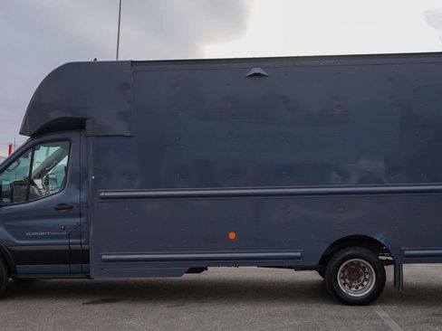 Used 2021 Ford Transit 350 DRW RWD image 2