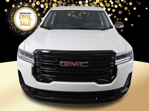 Used 2023 GMC Acadia SLE w/ Driver Convenience Package image 3