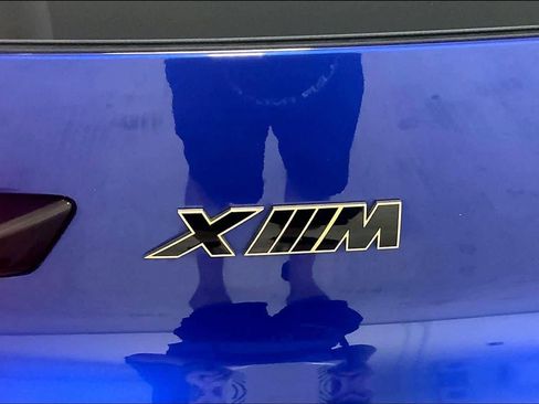 Certified 2023 BMW XM AWD/4WD image 9