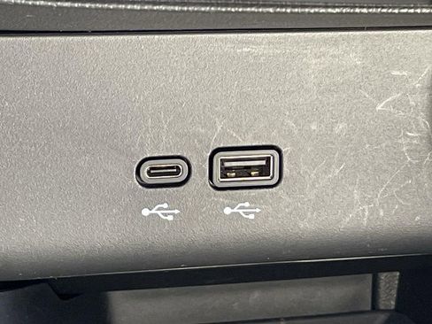 Used 2024 Buick Encore GX Sport Touring image 35