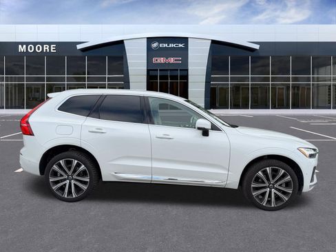 Used 2023 Volvo XC60 B5 Ultimate w/ Climate Package AWD/4WD image 2